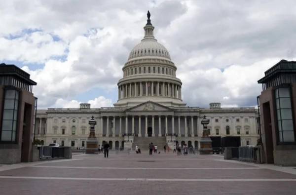 <i>El resultado en el Senado reduce, por ahora, el riesgo de un “freno institucional” inmediato en EEUU (Foto: EFE)</i>