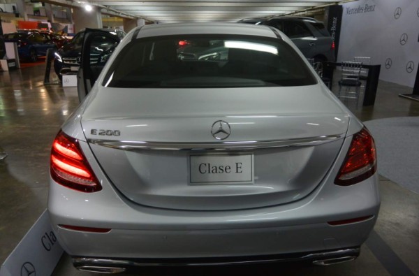 Mercedes Benz presenta dos nuevos modelos en El Salvador