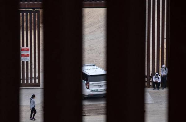 <i>Según cifras oficiales, 1,39 millones de migrantes de 177 países pasaron por el territorio de México entre enero y mayo de este año con el objetivo de llegar a la frontera con Estados Unidos. FOTO GUILLERMO ARIAS / AFP</i>