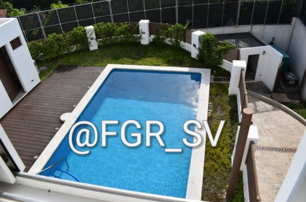 El Salvador: Fiscalía incauta propiedades vinculadas al expresidente Funes