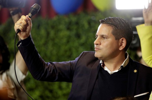 Candidato evangélico mantiene ventaja para presidenciales en Costa Rica