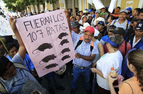 Guatemala: La Plaza se convirtió en un mosaico humano