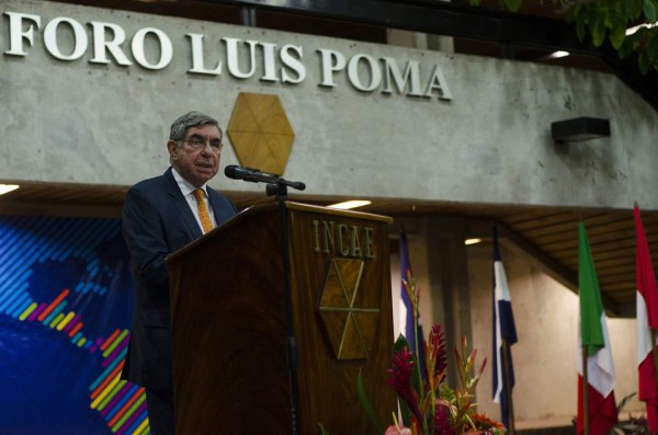 Óscar Arias en INCAE: 'Hay una nefasta propensión al populismo y la demagogia'