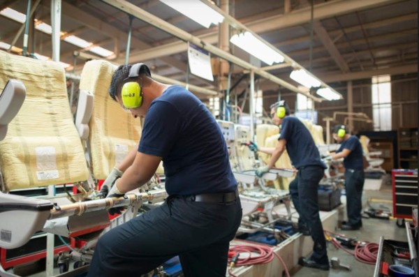 Aeroman se consolida como la mayor estación reparadora de aeronaves del continente