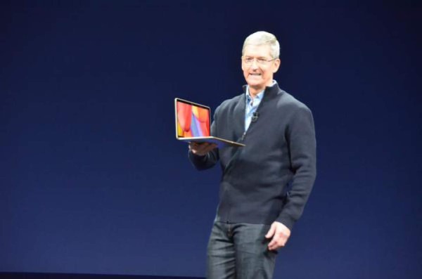 Tim Cook niega que Apple creará híbrido entre MacBook y iPad
