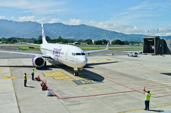 Arajet inicia ruta Santo Domingo-San José