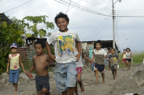 Brechas sociales y crimen provocarían estados fallidos en CA