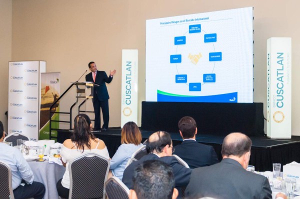 Banco Cuscatlán impulsa charlas sobre comercio exterior en El Salvador