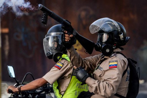 Venezuela: Cuatro heridos de bala en nuevo 'plantón' contra Maduro