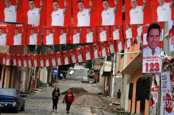 Elección en Honduras: Luis Zelaya, el académico que busca la presidencia