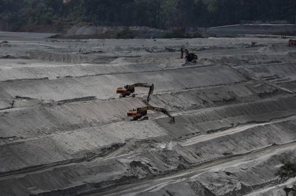 <i>(ARCHIVOS) Vista del área de relaves de la mina de cobre panameña de la canadiense First Quantum en Donoso, Panamá, el 11 de enero de 2024. FOTO Roberto CISNEROS/AFP</i>