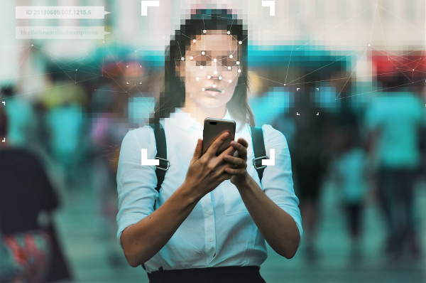 <i>Si alguien creó un deepfake suyo que no califica como imagen íntima no consensuada, el primer consejo que comparten desde ESET es guardar las pruebas. Foto de iStock</i>