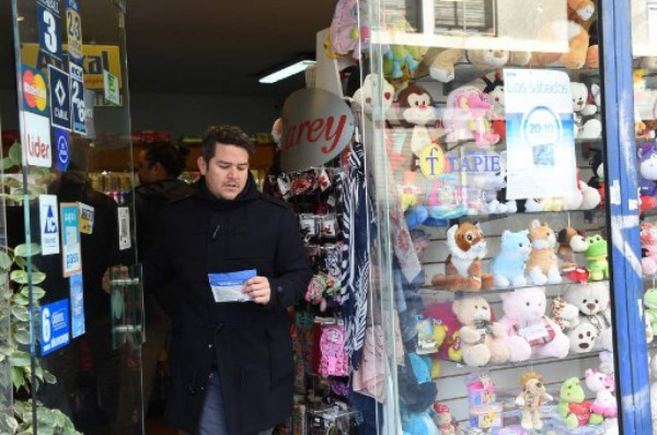 Uruguay, primer país en vender marihuana del Estado