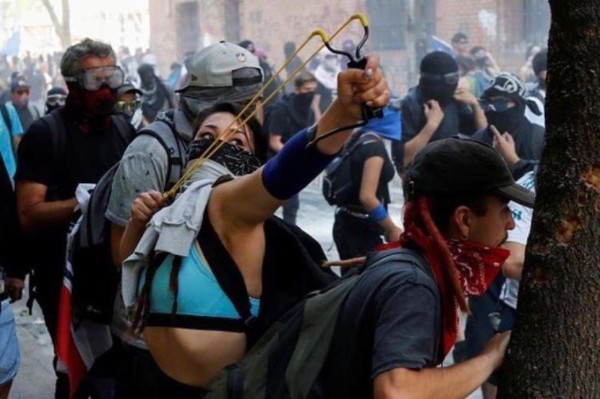 Incertidumbre en Chile tras 45 días de una crisis social sin tregua