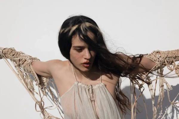 <i>Rosalía recibirá el galardón por ser una de las voces más influyentes de su generación y porque ha desafiado los límites de la música en español. Foto de cortesía</i>