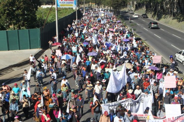 Guatemala: La Plaza se convirtió en un mosaico humano