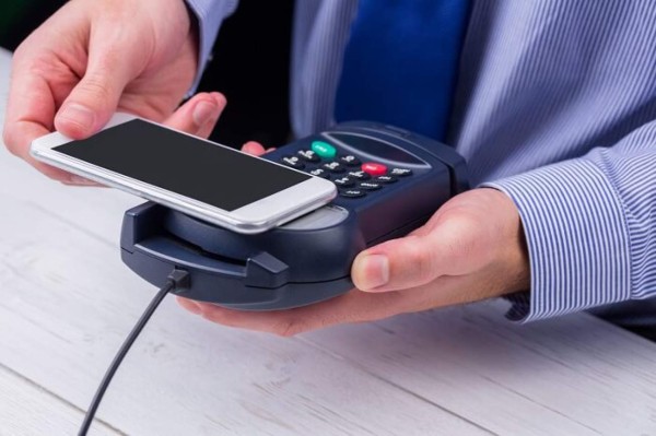 Aplicaciones de pago: cómo mantenerse seguro al pagar con el teléfono