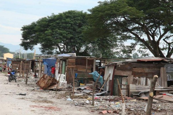 EE.UU. es 'cómplice de la miseria” en Centroamérica, dice senador demócrata