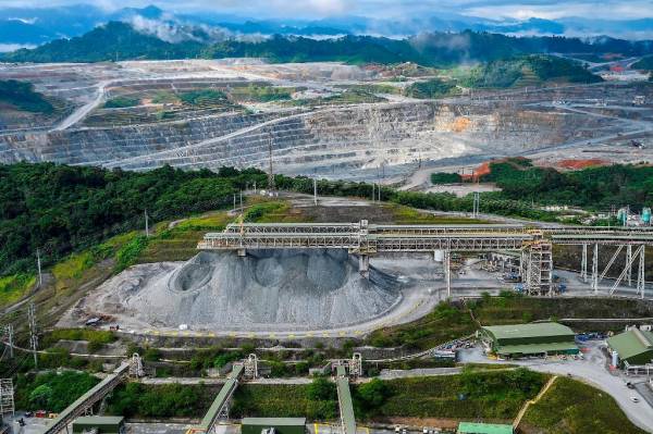 El 20 de octubre, el Congreso aprobó el contrato firmado por el Estado panameño y FQM, que le permite a la multinacional operar por 40 años en la zona caribeña del país la mina de cobre a cielo abierto más grande de Centroamérica. FOTO ARCHIVO