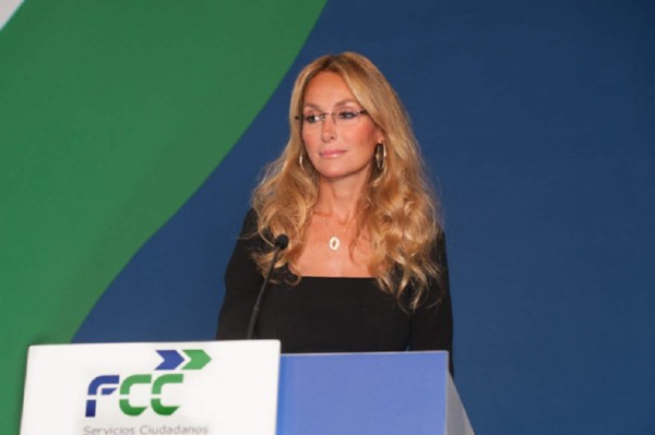 FCC no logra acuerdo con Soros y negocia con Slim