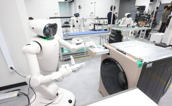 <i>LG ha establecido este año como el punto de partida para impulsar su negocio de robótica, con la creación de un Robotics Business Center. Foto de cortesía</i>