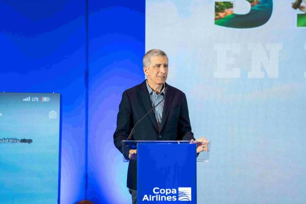 Al cierre del 2025 Copa Airlines operará un total de 88 destinos en 32 países con un promedio de más de 375 vuelos diarios, estimando transportar 18,5 millones pasajeros en el año. Foto cortesía