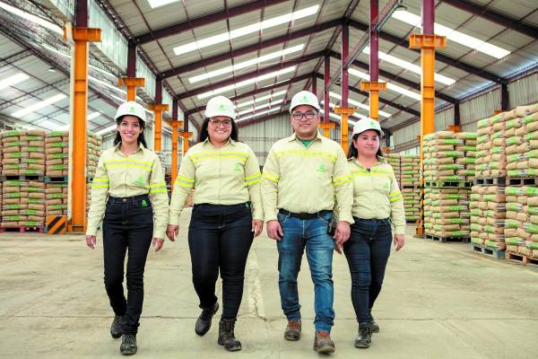 Para Progreso, la confianza se construye cuando las personas perciben una organización capaz de responder a las necesidades actuales y preparada para acompañarlas en los desafíos del futuro. En ese objetivo, la innovación es una herramienta para generar valor, fortalecer relaciones de largo plazo y contribuir al desarrollo sostenible.