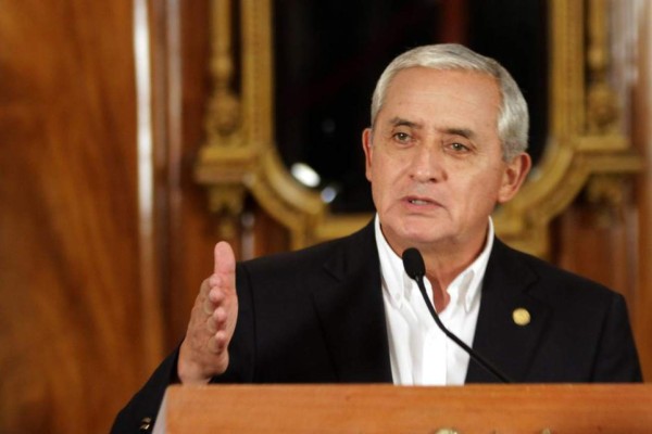 ¿Debe renunciar Otto Pérez Molina?