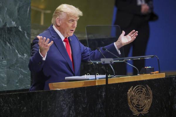 El presidente de Estados Unidos, Donald Trump, habla durante el Debate General del 80º período de sesiones de la Asamblea General de las Naciones Unidas en la sede de la ONU en Nueva York, Estados Unidos. EFE/EPA/SARAH YENESEL