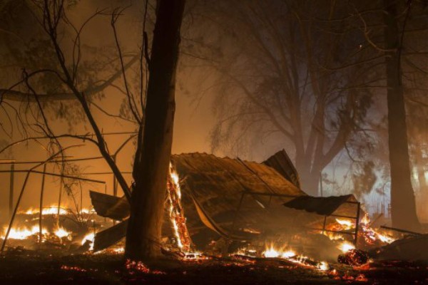 Incendios obligan a 100.000 californianos a evacuar