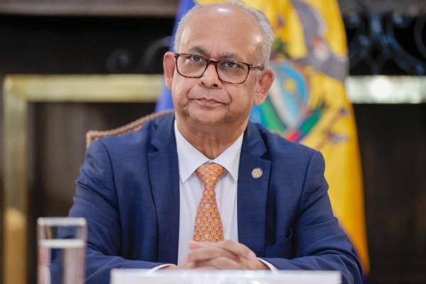 <i>El secretario general de la Organización de los Estados Americanos (OEA), Albert Ramdin, habla durante una rueda de prensa. Imagen de archivo. EFE/ José Jácome</i>