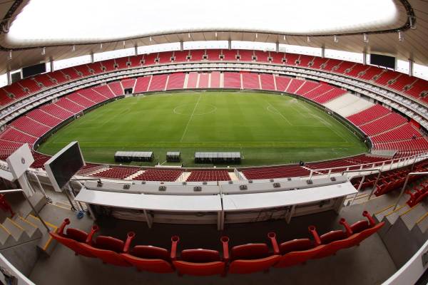 <i>Fotografía del estadio Guadalajara este domingo, en Jalisco (México). EFE/ Francisco Guasco</i>