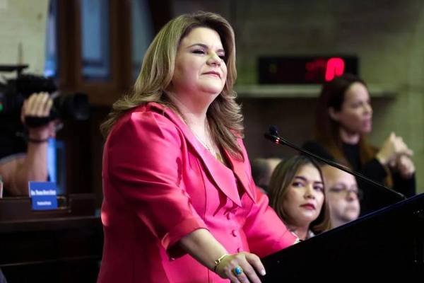 <i>Este es momento de definirnos, afirm+o la gobernadora de Puerto Rico, Jenniffer González. (Foto: EFE)</i>