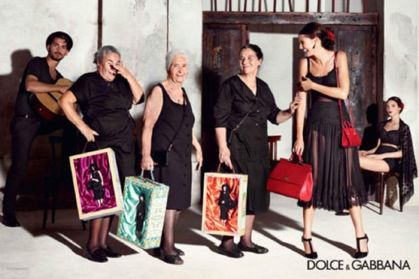 La moda celebra a las mujeres maduras: ¿revolución o marketing?