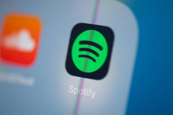 <i> Spotify mantendría los precios actuales en Estados Unidos, su mayor mercado, puesto que ya aumentó la suscripción en el país en julio de 2024. ARCHIVO E&amp;N</i>