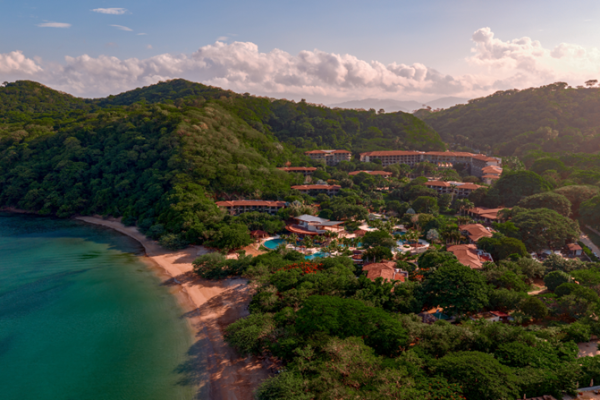 <i>JW Marriott Costa Elena Resort &amp; Spa también estrena el Griffin Club de nueva generación de la marca, una experiencia privada de resort dentro del resort, diseñada para huéspedes que buscan un mayor nivel de personalización, privacidad y bienestar. Foto de cortesía</i>