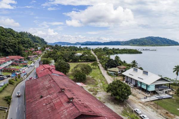<i>El cantón de Golfito, en el Pacífico Sur de Costa Rica, acelera una serie de inversiones estratégicas orientadas a fortalecer la infraestructura. Foto de cortesía</i>