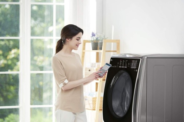 LG Electronics promueve el liderazgo femenino mediante la tecnología.