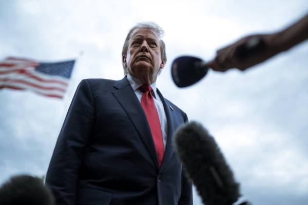 <i>El presidente de Estados Unidos, Donald Trump, informó de que se están negociando los últimos detalles de un acuerdo de paz con Irán. Foto de cortesía</i>