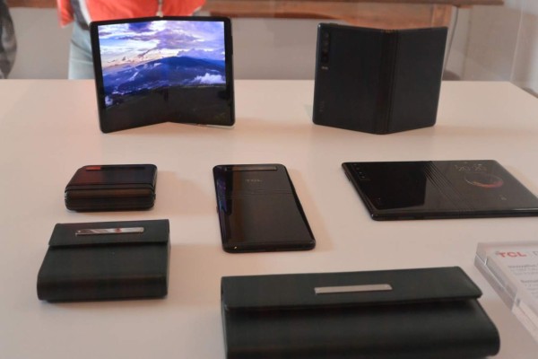Revolución de pantallas 8K y móviles plegables en 2019