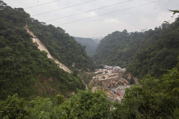 Guatemala llora a sus muertos en tragedia El Cambray II