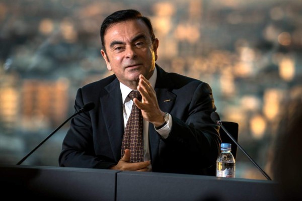 Exejecutivo arrestado de Nissan dice que pago a Ghosn fue hecho debidamente