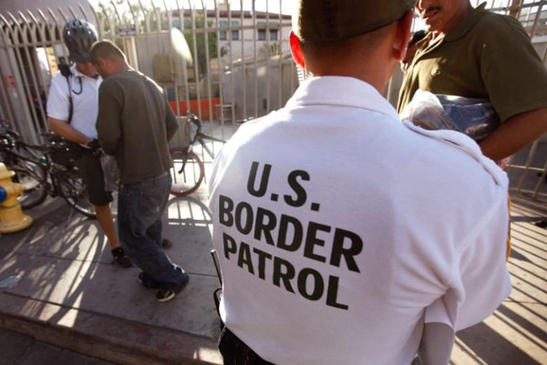 EE.UU. priorizaría deportar a casi 1 millón de indocumentados