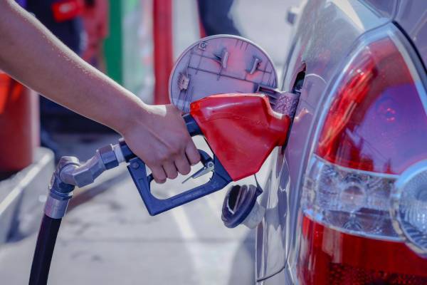 <i>Los precios de los combustibles registran un nuevo ciclo de incrementos en varios países de Centroamérica. Foto de cortesía</i>