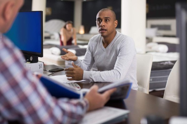 EN FOTOS: 7 formas de lidiar con alguien pasivo agresivo en el trabajo