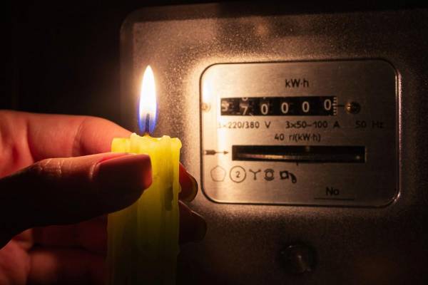 <i>La falta de energía en San Pedro Sula y sitios cercanos puede durar hasta 8 horas. FOTO Evgen_Prozhyrko / ISTOCK</i>