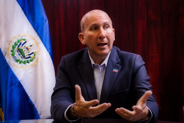 Javier Simán, el industrial que busca convertirse en la carta ganadora de la derecha salvadoreña