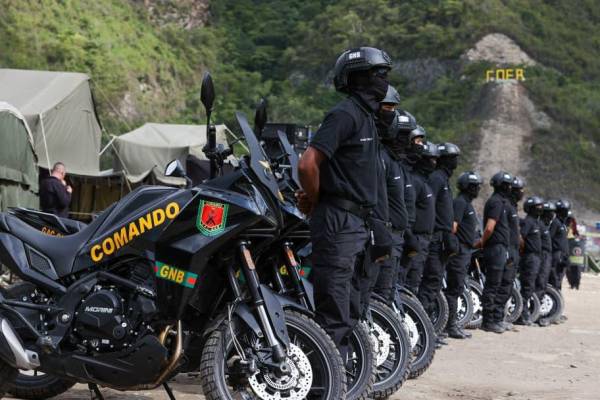 Se anunció la creación de la 'Unidad comunal miliciana de combate que abarcará un total de 15.751 de las llamadas bases populares de defensa integral. Foto cortesía