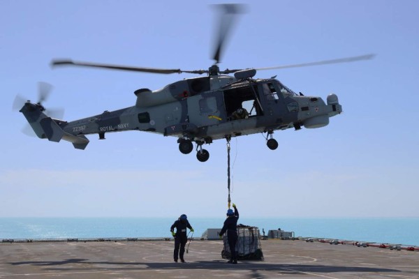 La tragedia sigue en Bahamas: miles tratan de escapar de los escombros