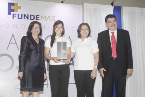 Fundemas entrega premio Marca Positiva 2014 por excelencia en RSE